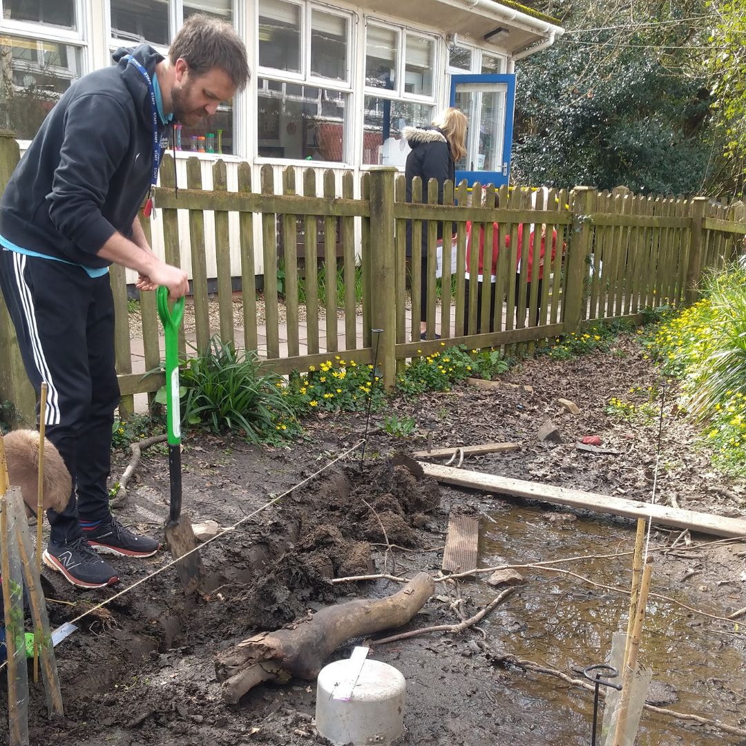 Axminster Primary, willow planting, 26th March 2024