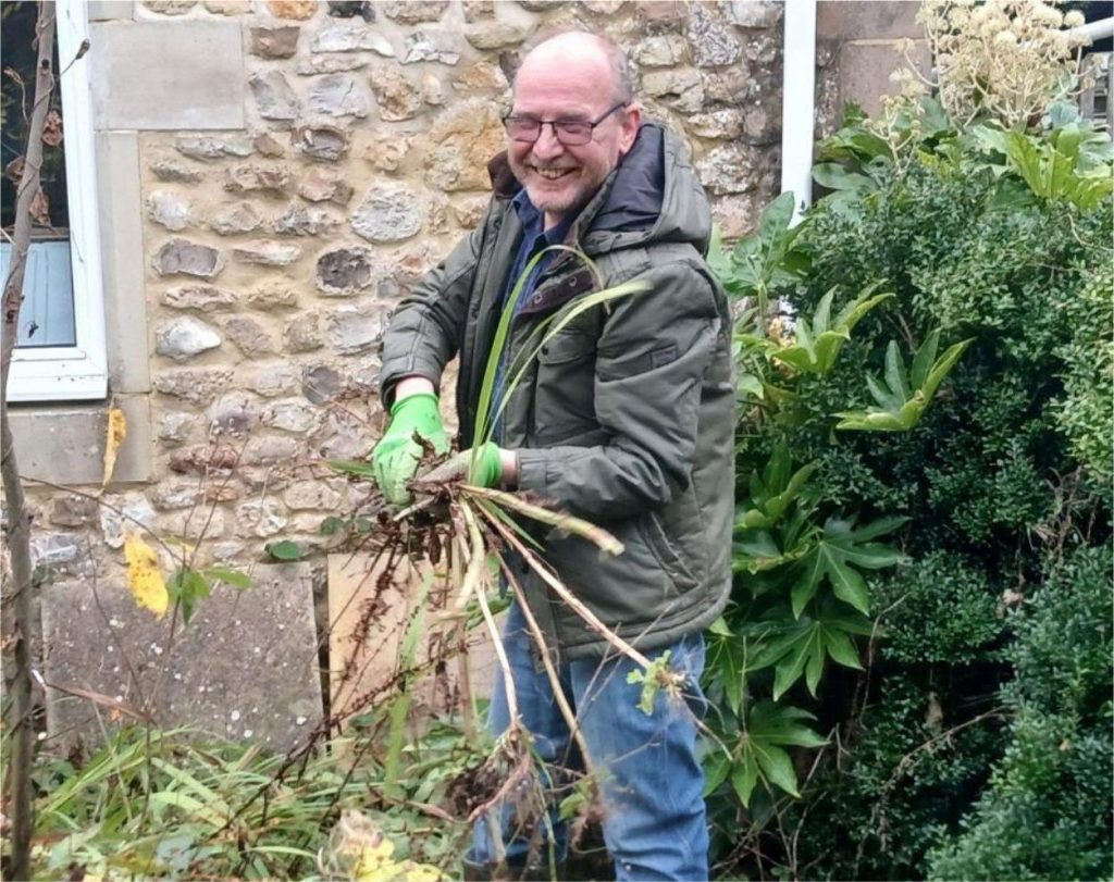 Little Green Change volunteering gardening happy face