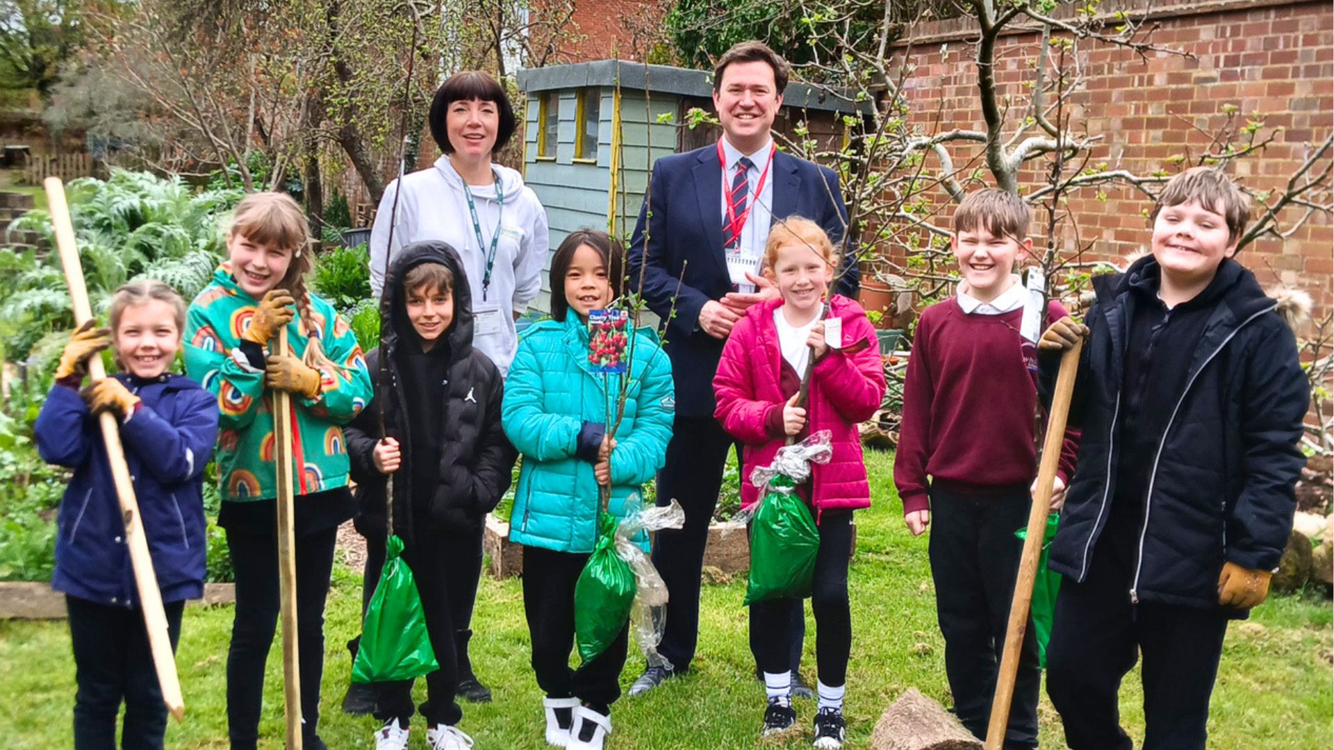 Exeter MP supports biodiversity improvements across schools